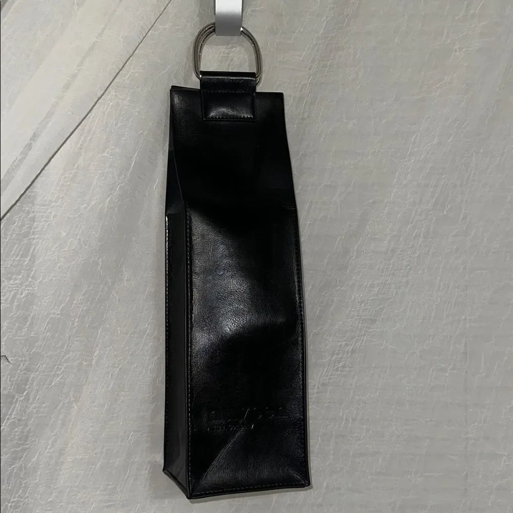 Spector & Co Faux Leather Doh Le D Ring Handle Black Bottle Carrying Case